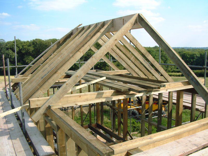 Granary%20roof%20framing%20100807.JPG