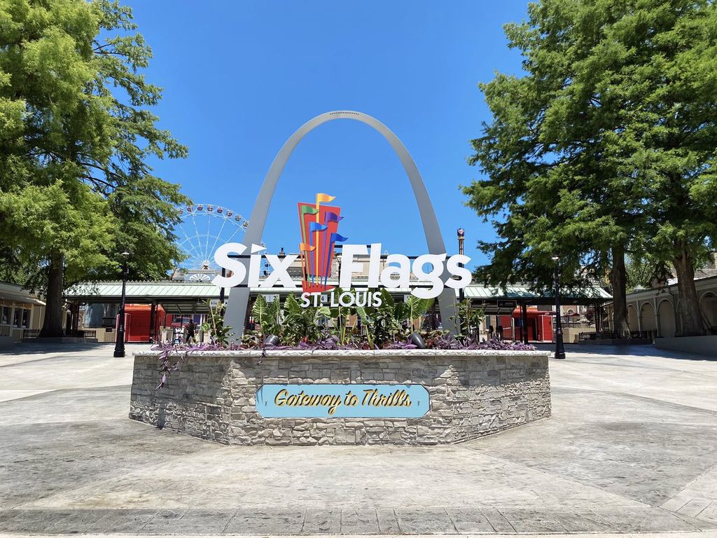 Six Flags St. Louis on X: "BIG NEWS: We are officially open, and Hurricane  Harbor opens on July 10!!! https://t.co/NgUwcvUAFf" / X