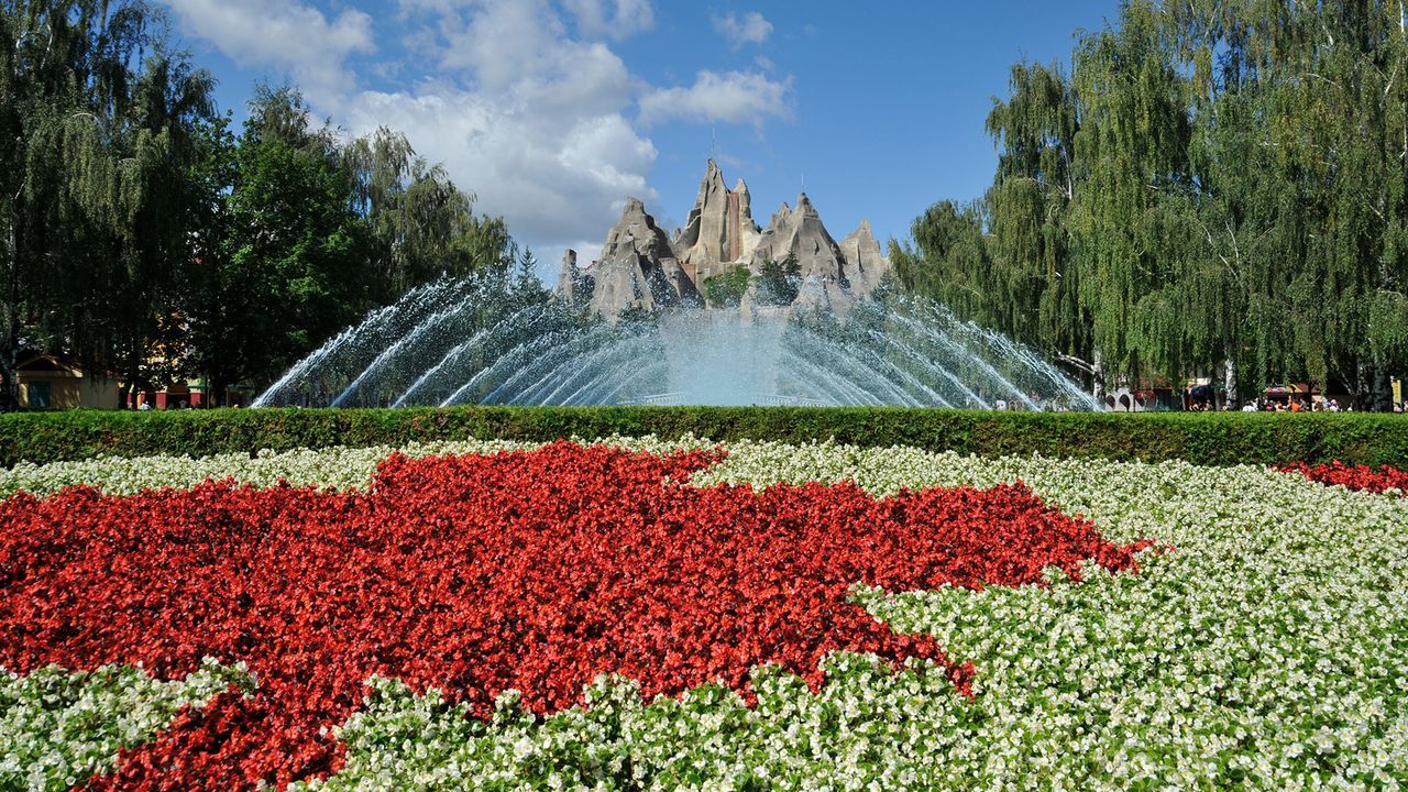 Canada's Wonderland – Royal Fountain – Attractions Ontario