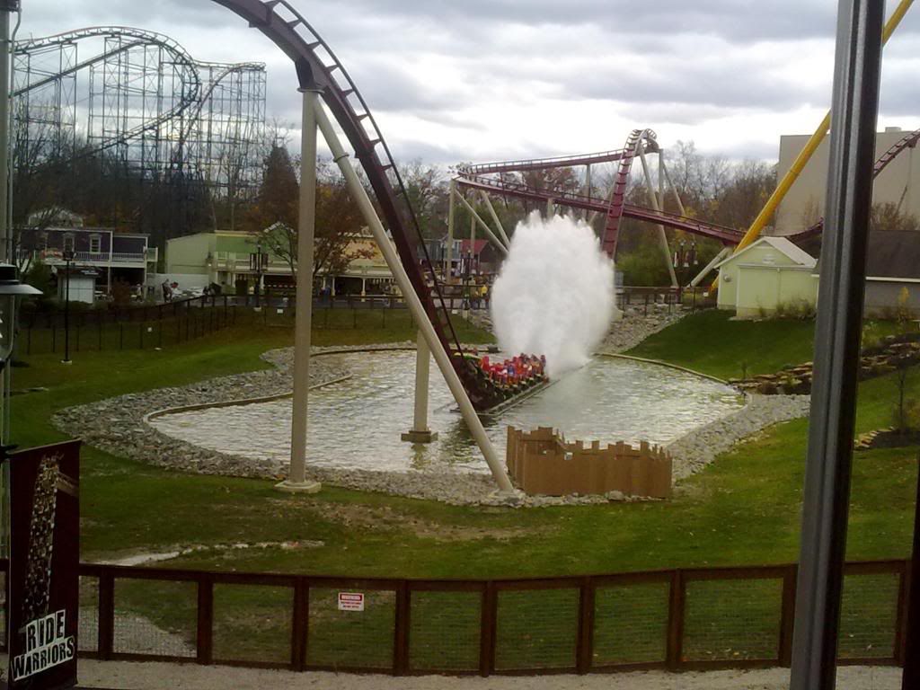 KingsIsland10-31-09037.jpg