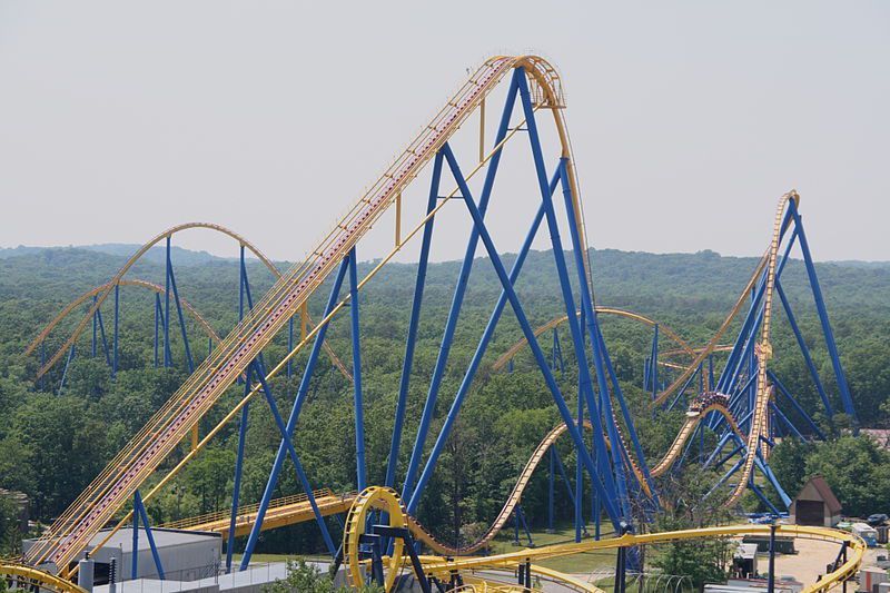 800px-Nitro_coaster.jpg