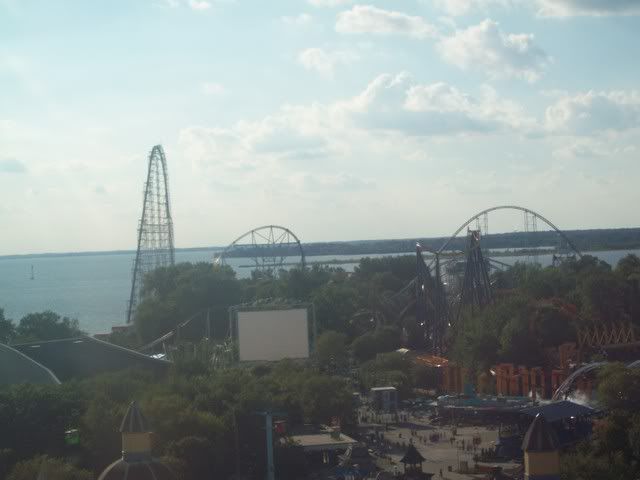 CedarPoint195-1.jpg